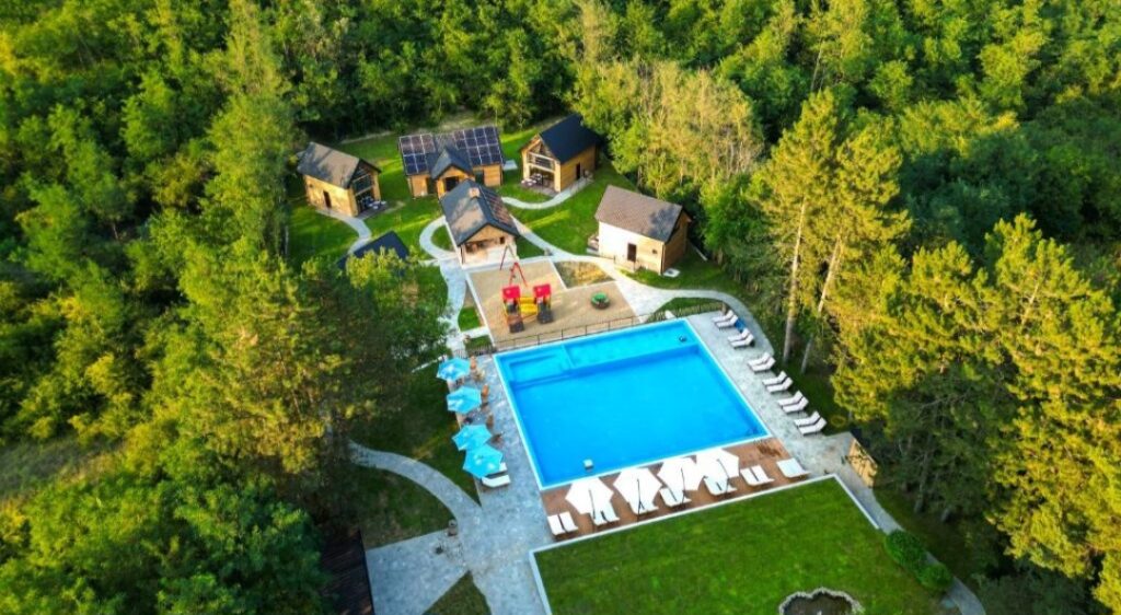 Screenshot_20251007_220126_Bookingcom